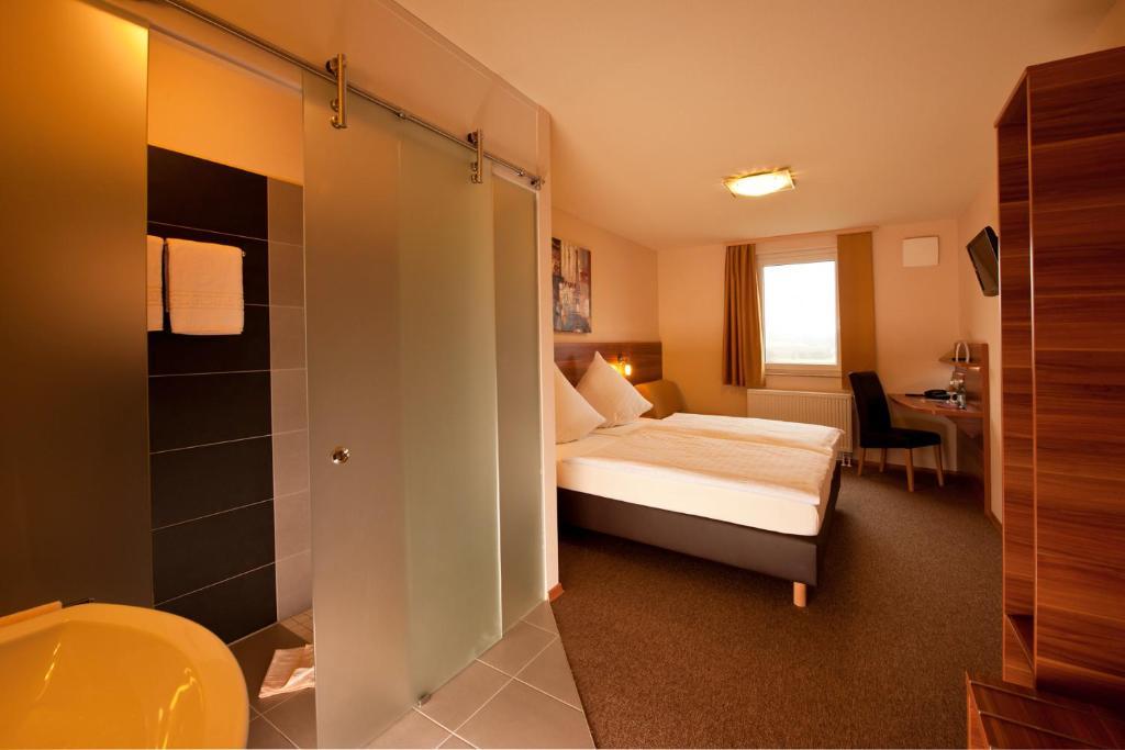 Astay Hotel 3*